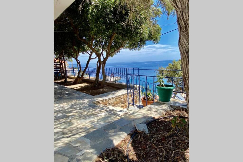 Πέτρινη Αυλή, Αρμενιστης Ικαρια Villa Armenistis  Eksteriør bilde